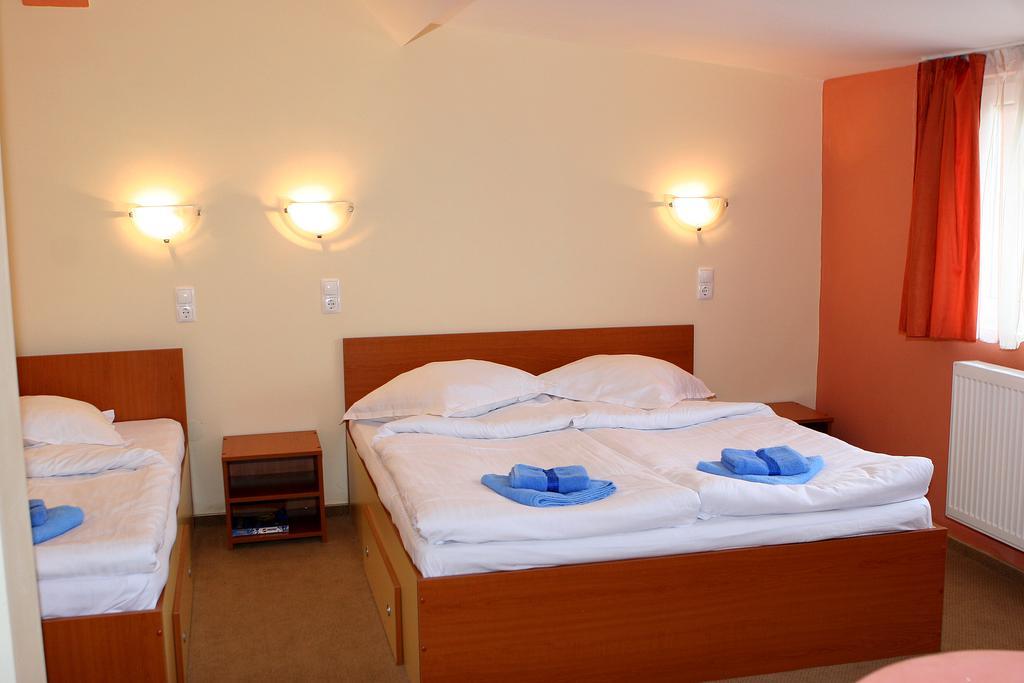Hotel Pamira Сибиу Номер фото